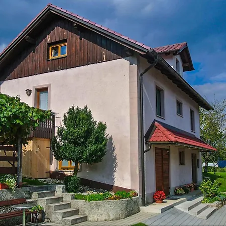 4 Bedroom Lovely In Kostel Vrh pri Fari