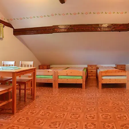 4 Bedroom Lovely In Kostel * Kupa