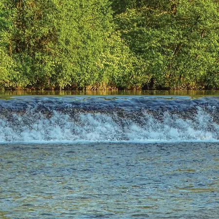 4 Bedroom Lovely In Kostel