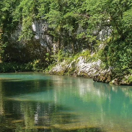 4 Bedroom Lovely In Kostel Ferienhaus