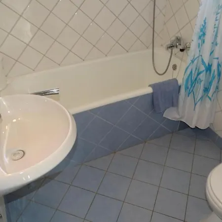 4 Bedroom Lovely In Kostel Hébergement de vacances Vrh pri Fari