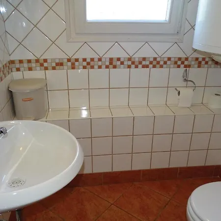 4 Bedroom Lovely In Kostel Hébergement de vacances Vrh pri Fari